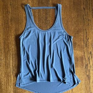 🍋Lululemon Bluish Gray Workout tank